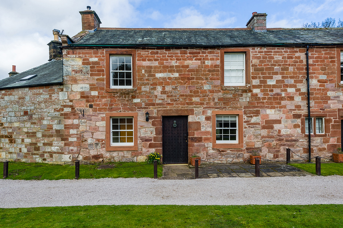 Lady Anne's Cottage no2 - one of the luxury self-contained holiday cottages at Appleby Castle